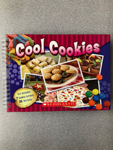 Load image into Gallery viewer, (CN)  Cool Cookies,  Bova, Louise [2005]  1/26
