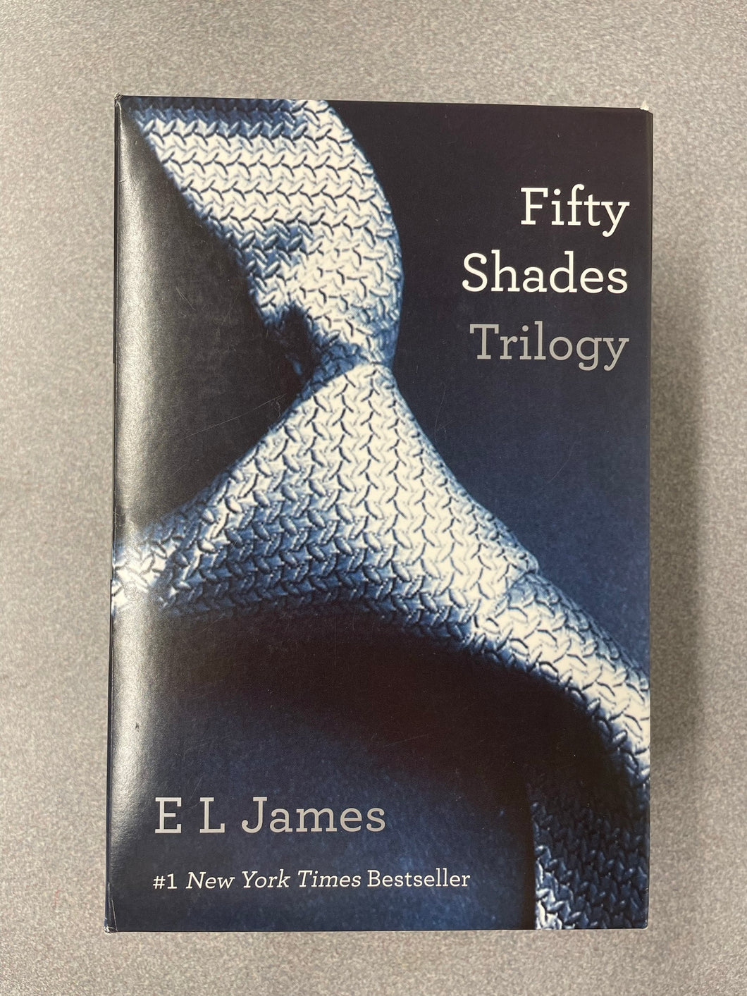 James, E. L., Fifty Shades Trilogy [2011] ER 7/23