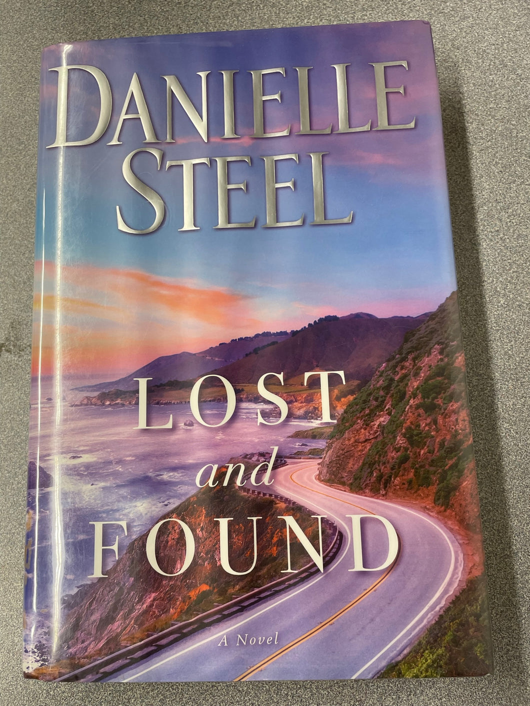 Steel, Danielle, Lost and Found [2019] R 9/23