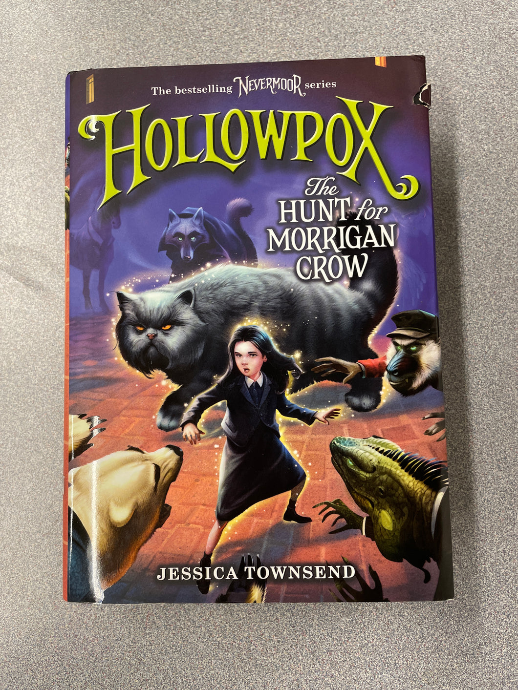 Townsend, Jessica, Hollowpox: The Hunt for Morrigan Crow [2020] YF 10/23