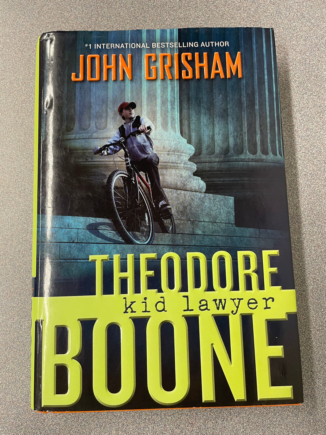 Grisham, John, Theodore Boone: Kid Lawyer [2010] YF 2/24