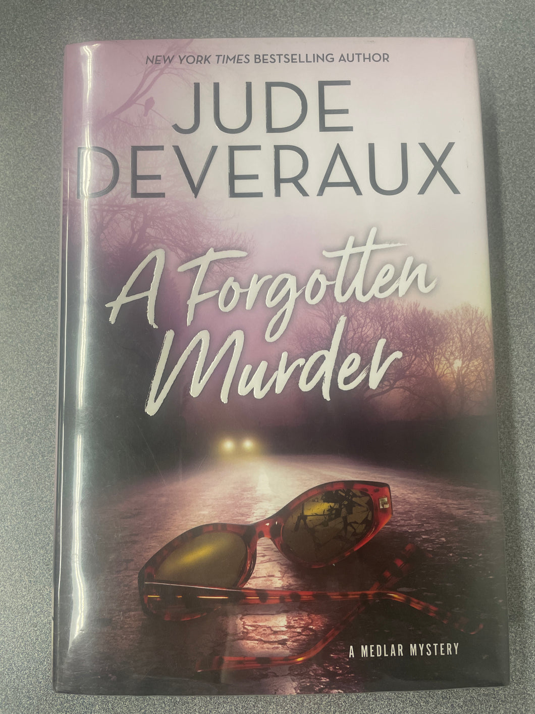 Deveraux, Jude, A Forgotten Murder [2020] MY 8/24