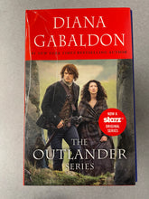 Load image into Gallery viewer, SS  Gabaldon, Diana, The Outlander Series [2002] N 2/24
