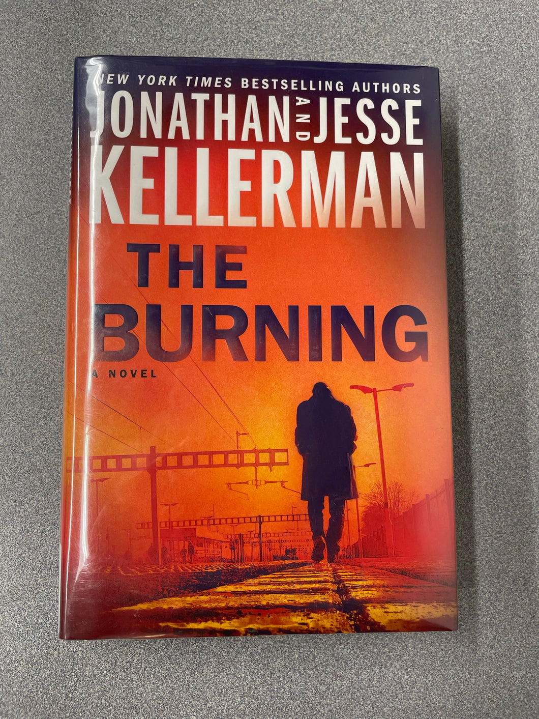 Kellerman, Jonathan and Jesse Kellerman, The Burning [2021] RBS 3/23